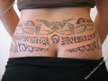 bas-dos-tatouee-tahiti-vahine_a